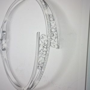 New Love Encounter Women Bangle Bracelet with Crystal White Gold Plated